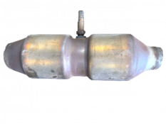 Викуп каталізатора 2E460 Марка автомобіля Hyundai|Kia     Вставка каталізатора Кераміка Тип палива Бензин