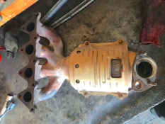 Викуп каталізатора 2MC5E Марка автомобіля Hyundai|Kia     Вставка каталізатора Кераміка Тип палива Бензин