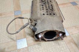 Викуп каталізатора B63H Марка автомобіля Mazda Модель автомобіля Mazda MX-5 1.6 NA   Вставка каталізатора Кераміка Тип палива Бензин