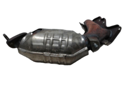 Викуп каталізатора R31660 Марка автомобіля Toyota Модель автомобіля Toyota Kluger 3.5 GSU40 GSU45   Вставка каталізатора Кераміка Тип палива Бензин