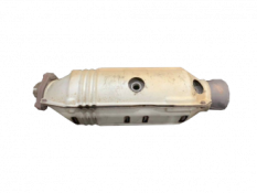 Викуп каталізатора 4 Holes 2 Sensor (Middle / Border) Марка автомобіля Honda Модель автомобіля Honda Integra   Вставка каталізатора Кераміка Тип палива Бензин