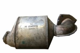 Викуп каталізатора VS20493009 NJ / 02W20 Марка автомобіля Volvo     Вставка каталізатора Кераміка Тип палива Бензин