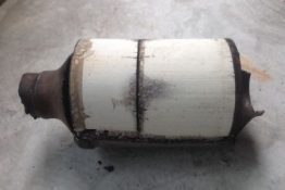 Викуп каталізатора 24310-09A0TESK DK/ 11L12 Марка автомобіля Ssangyong     Вставка каталізатора Кераміка Тип палива Бензин