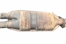 Викуп каталізатора X-106 / 1 Марка автомобіля Seat     Вставка каталізатора Кераміка Тип палива Бензин