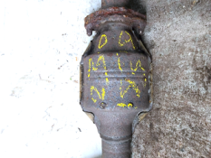 Викуп каталізатора 12 HOLE NO NUMBER Марка автомобіля Toyota     Вставка каталізатора Кераміка Тип палива Бензин