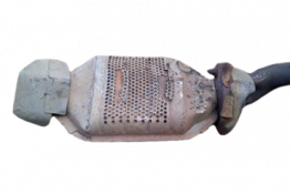 Викуп каталізатора 18450-02020 AEA38 Марка автомобіля Toyota     Вставка каталізатора Кераміка Тип палива Бензин