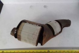 Викуп каталізатора C 150 8200023528 / 112780130000 Eberspächer Марка автомобіля Renault Модель автомобіля Renault Megane 1.6   Вставка каталізатора Кераміка Тип палива Бензин Каталітична марка Eberspächer