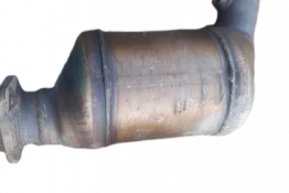 Викуп каталізатора 92267598 759948719 Марка автомобіля General Motors     Вставка каталізатора Кераміка Тип палива Бензин