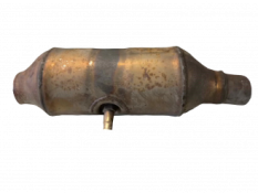 Викуп каталізатора 7G9N-5E212-GA 7G9N-5F297-AA Code : 31219933 / FoMoCo - FAURECIA Марка автомобіля Ford|Volvo Модель автомобіля Ford Mondeo 2.5 Рік автомобіля 2009 Вставка каталізатора Кераміка Тип палива Бензин