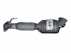 Викуп каталізатора CV61-5E211-PF  FoMoCo Марка автомобіля Ford Модель автомобіля Ford Focus Рік автомобіля 2013|2014|2015|2016|2017|2018 Вставка каталізатора Кераміка Тип палива Бензин Каталітична марка FoMoCo