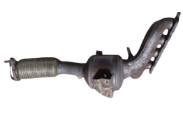 Викуп каталізатора 8V21-5G232-JB  FoMoCo Марка автомобіля Ford Модель автомобіля Ford Fiesta 1.2 (61 kw) 2008.10 - 2018 Рік автомобіля 2012|2013|2014|2015|2016|2017|2018|2019|2020 Вставка каталізатора Кераміка Тип палива Бензин Каталітична марка FoMoCo