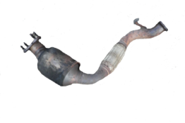 Викуп каталізатора 6C11-5E211-HE 6C11-5F297-DE EKO 6 FoMoCo Марка автомобіля Ford Модель автомобіля Ford Transit 2.4 VII - 2.2 TDCi Рік автомобіля 2008 Вставка каталізатора Кераміка Тип палива Бензин Каталітична марка FoMoCo