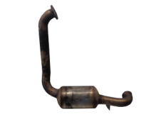 Викуп каталізатора 6M51-5F297-CA 6M51-5E211-DA  FoMoCo Марка автомобіля Ford Модель автомобіля Ford Focus 1.6 TDCI (66 kw / 90 hp)   Вставка каталізатора Кераміка Тип палива Бензин Каталітична марка FoMoCo