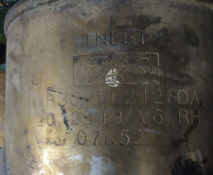 Викуп каталізатора 4R33-5E212-DA 2012549V6RH FoMoCo Марка автомобіля Ford Модель автомобіля Ford Mustang   Вставка каталізатора Кераміка Тип палива Бензин Каталітична марка FoMoCo