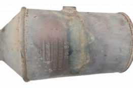 Викуп каталізатора 9R33-5E213-DA  FoMoCo Марка автомобіля Ford Модель автомобіля Ford Mustang   Вставка каталізатора Кераміка Тип палива Бензин Каталітична марка FoMoCo