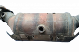 Викуп каталізатора GK41-5F297-AA No On Shield : GK41-5G262-NB FoMoCo Марка автомобіля Ford     Вставка каталізатора Кераміка Тип палива Бензин Каталітична марка FoMoCo