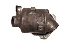 Викуп каталізатора CV21-5E211-BH Марка автомобіля Ford Модель автомобіля Ford Fiesta VI Рік автомобіля 2013|2014|2015|2016|2017 Вставка каталізатора Кераміка Тип палива Бензин