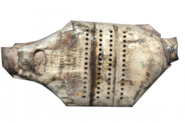 Викуп каталізатора 97AB-5E211-CA 95AB-5E242-KA Марка автомобіля Ford Модель автомобіля Ford Escort 1.6 1.6 16V (66 kw / 90 hp)   Вставка каталізатора Кераміка Тип палива Бензин