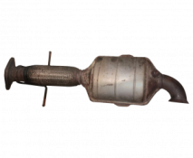 Викуп каталізатора 5M51-5E211-FC 5M51-5E297-LB Марка автомобіля Ford Модель автомобіля Ford Focus II 2.0 TDCI Coupé Cabriolet   Вставка каталізатора Кераміка Тип палива Бензин