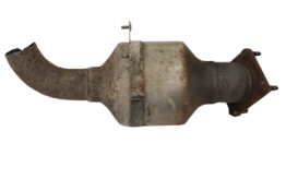 Викуп каталізатора 1C15-5E211-GH Марка автомобіля Ford Модель автомобіля Ford Transit 2.0 TDCi (55 kw)   Вставка каталізатора Кераміка Тип палива Бензин