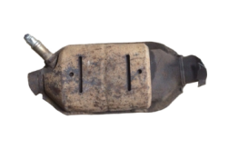 Викуп каталізатора XF22 AF WRA 5F250 / OLD WINDSTAR NO SENSOR Марка автомобіля Ford Модель автомобіля Ford Windstar 3.2 v6   Вставка каталізатора Кераміка Тип палива Бензин