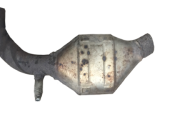 Викуп каталізатора 4L5C 5F297 DD Ford New Pre Марка автомобіля Ford     Вставка каталізатора Кераміка Тип палива Бензин