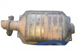 Викуп каталізатора 6E5A-5E242-NA 6E53-5E212-CE 6E5A-5E242-NAE Марка автомобіля Ford     Вставка каталізатора Кераміка Тип палива Бензин