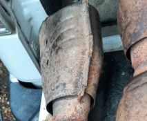 Викуп каталізатора F75A 5E214 RB (REAR) RED F75A 5E214 RB Марка автомобіля Ford     Вставка каталізатора Кераміка Тип палива Бензин