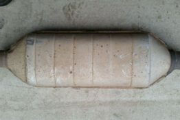 Викуп каталізатора 25102804 LARGE GM Марка автомобіля General Motors     Вставка каталізатора Кераміка Тип палива Бензин