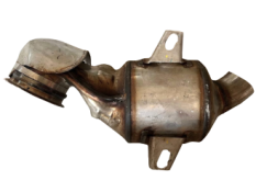 Викуп каталізатора JB3G-5F297-FD Марка автомобіля Ford     Вставка каталізатора Кераміка Тип палива Бензин