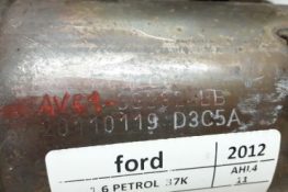 Викуп каталізатора AV61-5G232-BB  FoMoCo Марка автомобіля Ford Модель автомобіля Ford Focus 1.6 Рік автомобіля 2011|2012|2013|2014|2015|2016|2017|2018|2019 Вставка каталізатора Кераміка Тип палива Бензин Каталітична марка FoMoCo